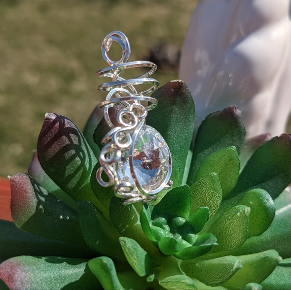 .925 Sterling Silver Crescent Moon Pendant Sparkly Artisan Spiral Beautiful - Picture 14 of 17